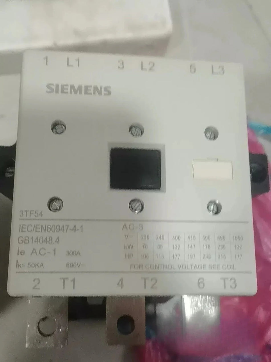 1 PC NEW 3TF5422-0XM0 220V Contactor #B7666 CL