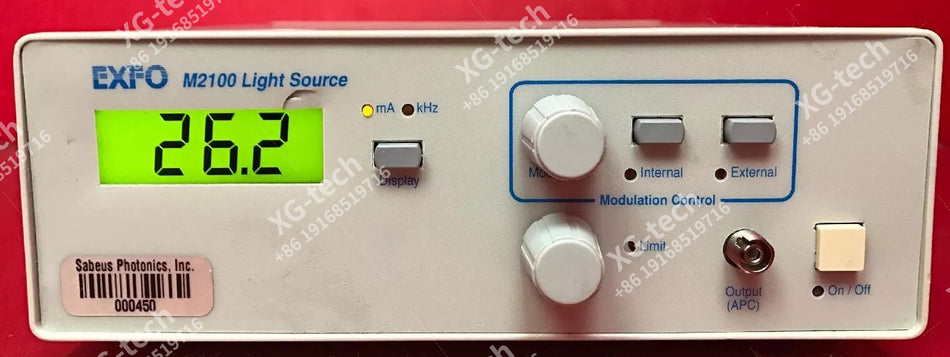 EXFO M2100 LIGHT SOURCE S/N 11181133