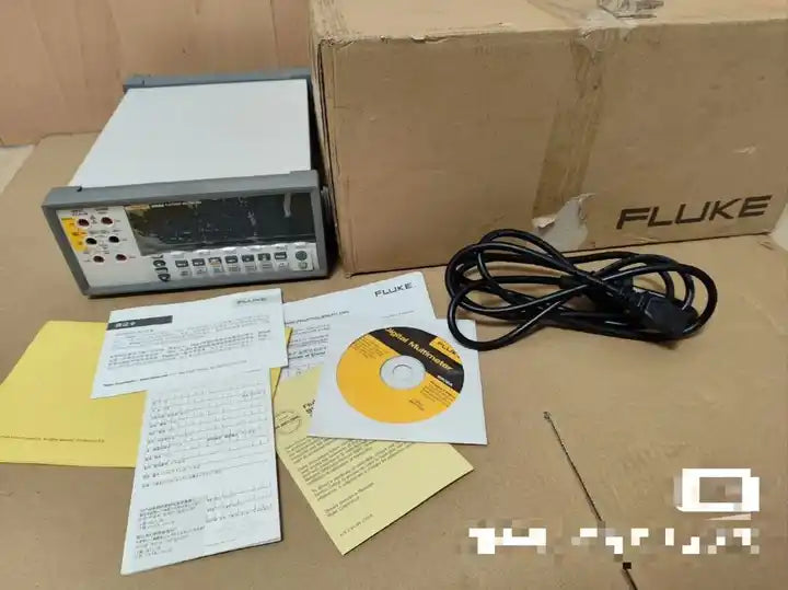 Fluke 8808A 5.5 Digital Bench Multimeter NEW#