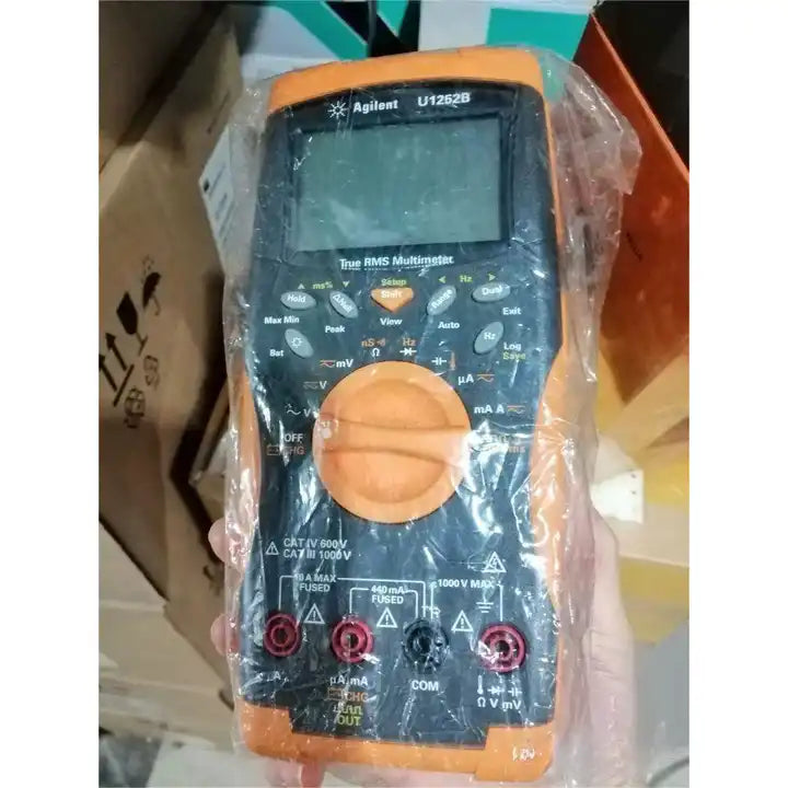 AGILENT/ KEYSIGHT U1252B Handheld 4 1/2 Digital Multimeter NEW