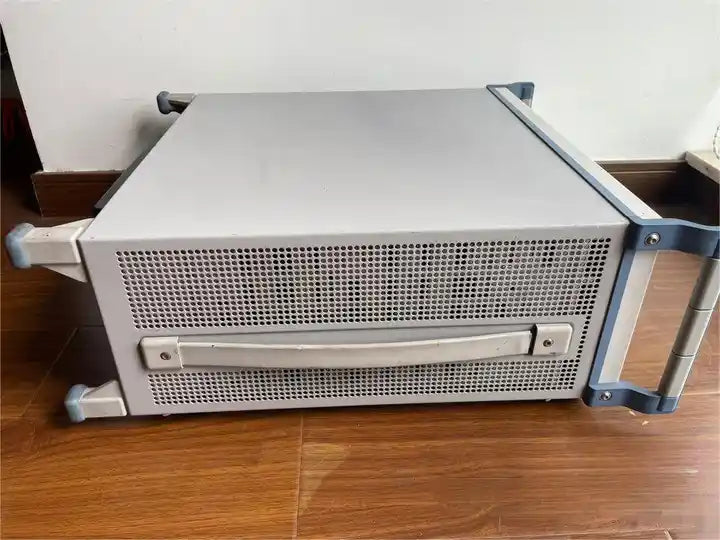 Rohde & Schwarz FSU8 20 Hz - 8 GHz Spectrum Analyzer used
