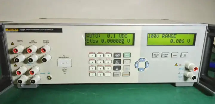 Used Fluke 7526A Multifunctional Calibrator/ New Appearance / Good Performance