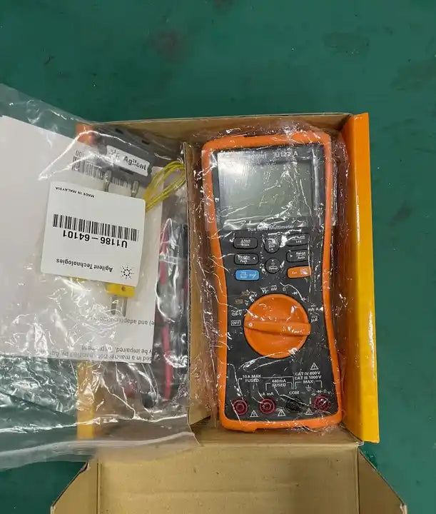 KEYSIGHT AGILENT U1271A Digital Multimeter LCD VDC: 300m/3/30/300/1000V True RMS new