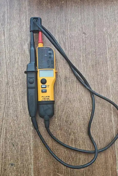 Used Fluke T150 T150VDE Two-pole Voltage and Continuity Electrical Tester