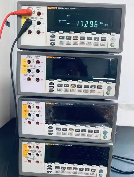1 Pcs Only Fluke 8808A Digital Bench Multimeter Uesd