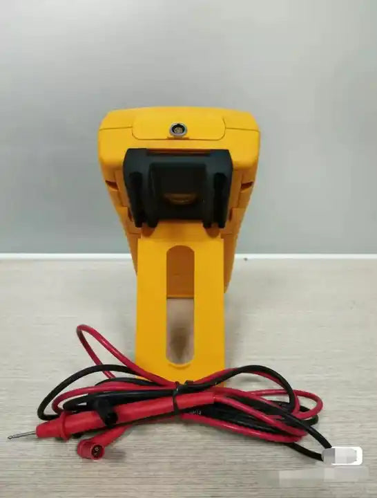 Fluke 725S MULTIFUNCTION PROCESS CALIBRATOR used