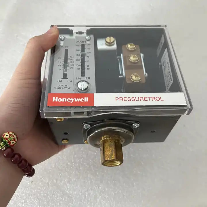 Good quality factory directly honeywell Pressure Monitoring On Off Controllers L404F-1102