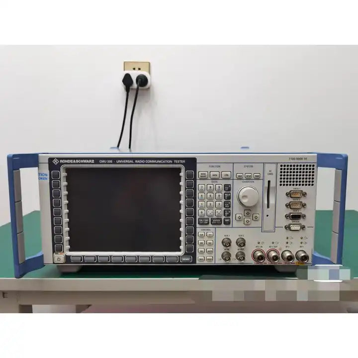 Rohde & Schwarz CMU 200 Universal Radio Communication Tester 1100.0008.02