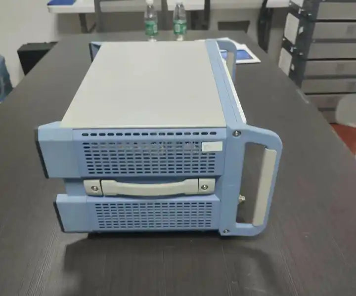 R&S Rohde & Schwarz ZNB20 (20GHz) 4ports Network Analyzer