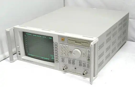 HP / Agilent 8712ET RF Network Analyzer 300kHz to 1.3GHz