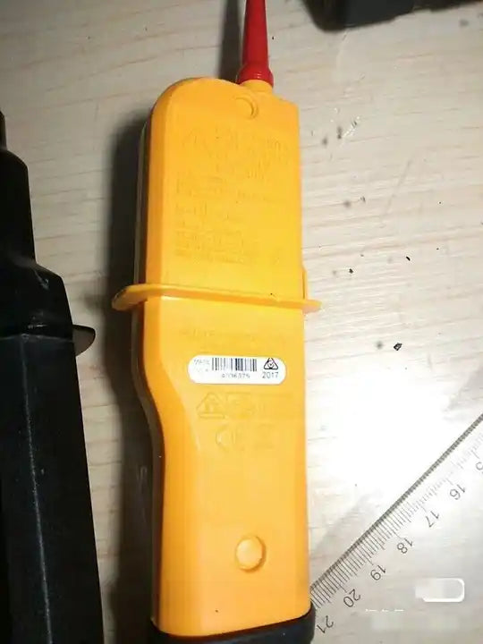 Fluke T150 VDE OR FLUKE T150 Two-pole Voltage and Continuity Electrical Tester