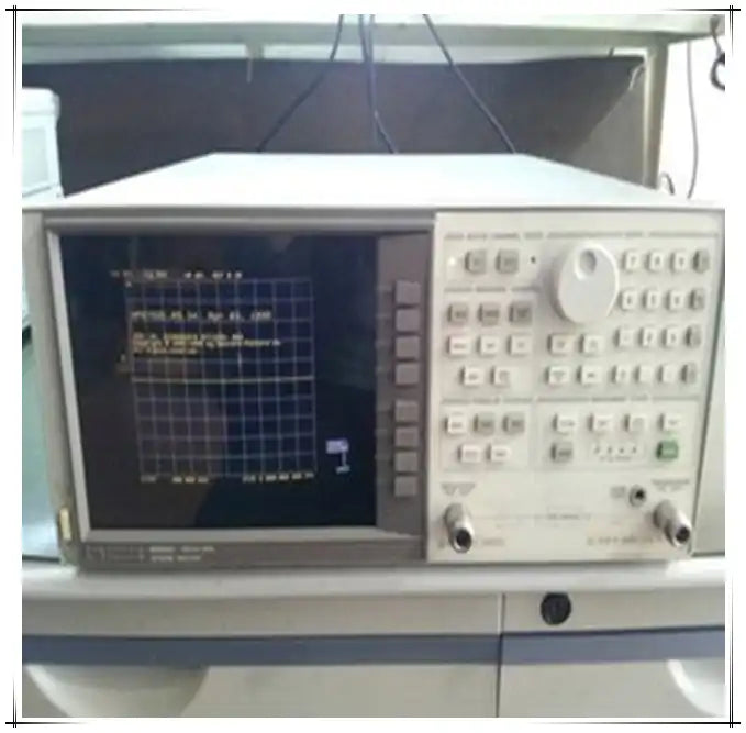 Used Agilent8752C HP8752C 3G RF network Analyzer 300kHz-3GHz