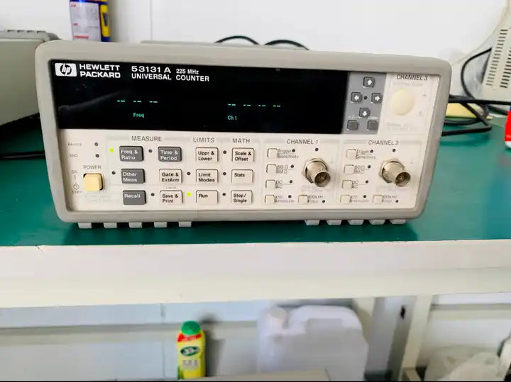 KEYSIGHT Agilent HP 53131A Universal Frequency Counter 3GHZ 3 port #L