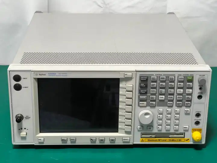 Used Keysight Agilent Spectrum Analyzer E4448A-117 DS 219 226 266 3 Hz - 50 GHz