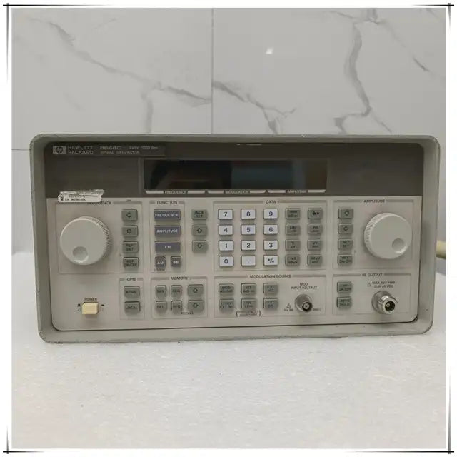 Second-hand Agilent 8648C signal source HP8648C 3G RF synthesis signal generator 100kHz-3GHz