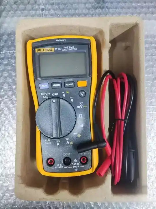 Fluke 117 C Digital Multimeter new