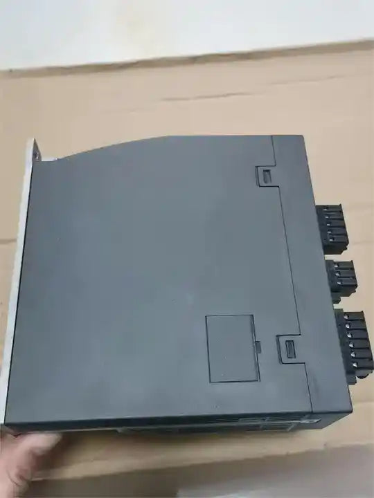 Siemens 6SL32105FB104UF1 Servo Drive 6SL3210-5FB10-4UF1 New