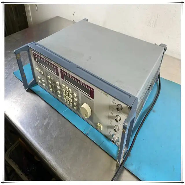 Used R&S SMY02 2G signal source Rohde & Schwarz 9kHz-2080MHz signal generator