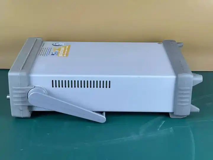 Keysight Agilent 53132A-010 225 MHzFrequency Counter