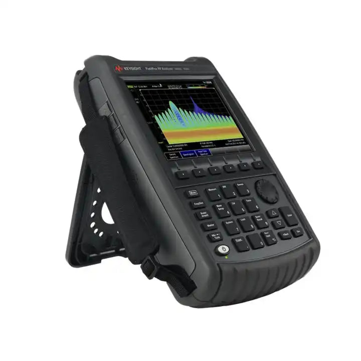 Keysight N9912C FieldFox Handheld RF Analyzer, up to 10 GHz Number of built-in ports 2 maximum frequency 10GHz