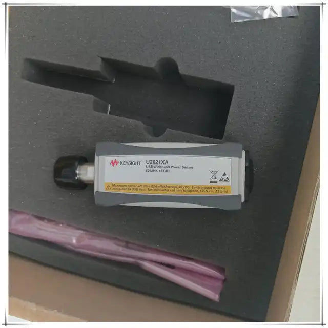 Used Keysight U2021XA Power probe Keysight U2021XA peak power and average power sensor