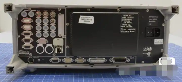 R&S Rohde & Schwarz CMU300 Communication Analyzer
