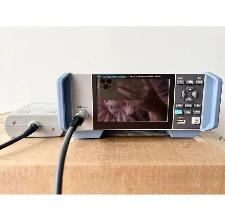 R&S Rohde & Schwarz NRT2 POWER Reflection Meter with NRT-Z44 0.2-4ghz sensor