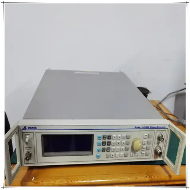 Used Marconi IFR 2023B 2G signal generator 9kHz to 2.05GHz signal source
