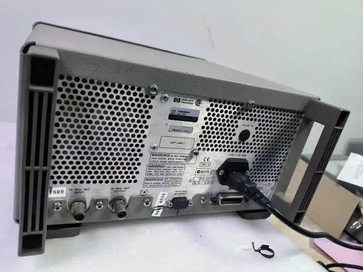 Agilent 8648C Signal Generator 100KHz-3200MHz used