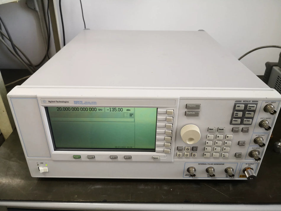 KEYSIGHT Agilent E8257D PSG 250KHz to 20GHz Microwave Signal Generator
