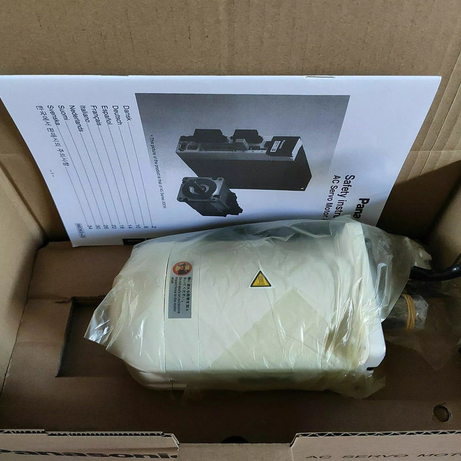 Panasonic MSM5AZA7E AC Servo Motor - New in Box - Expedited Shipping