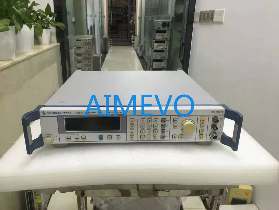 R&S SML03 ROHDE & SCHWARZ SML03 9 kHz to 3.2 GHz Signal Generator