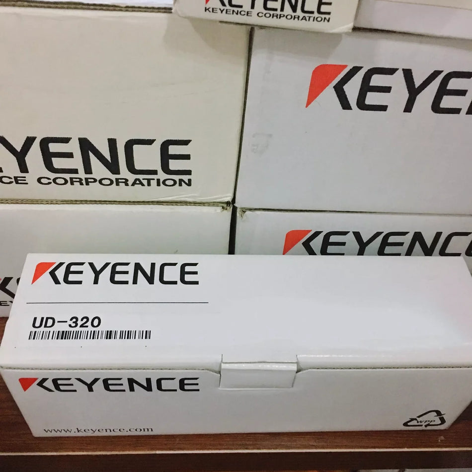 KEYENCE UD-320 Ultrasonic Sensor UD320 New Expedited Shipping
