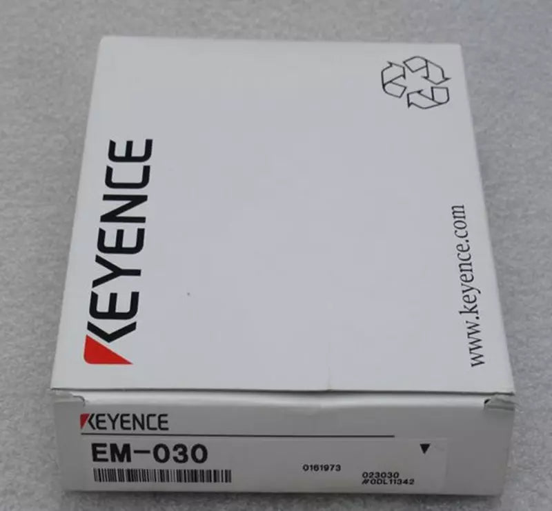 Keyence EM-030 Proximity Sensor Switch EM030 - 1PC New In Box