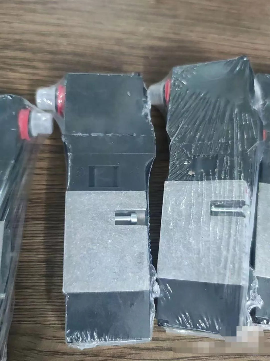 1pc NEW V206517A-B213R Solenoid Valve #VET5 CH