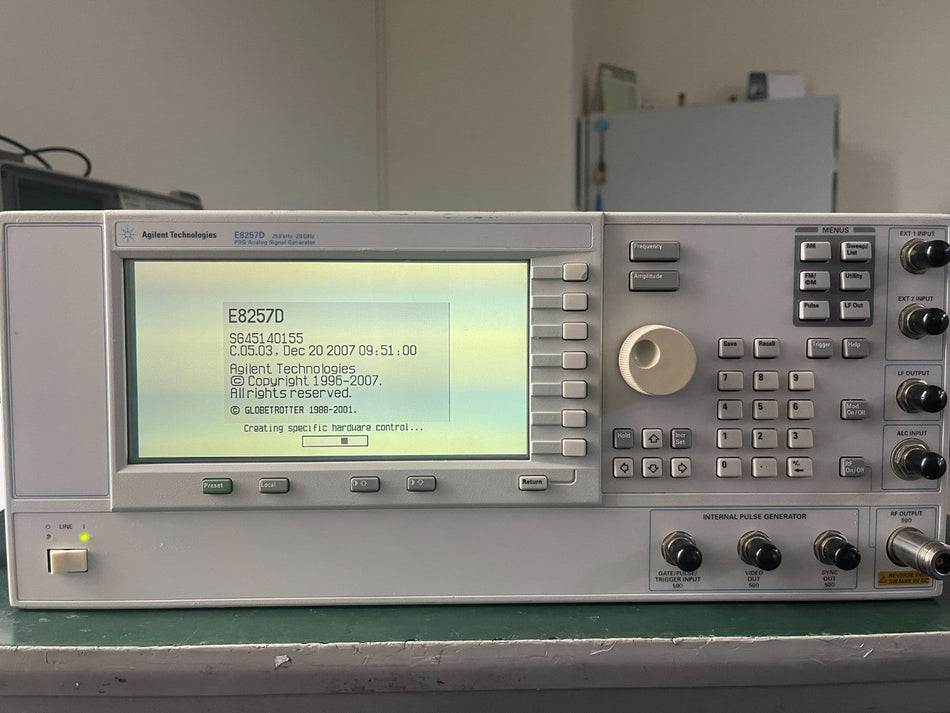 Agilent E8257D Analog Signal Generator