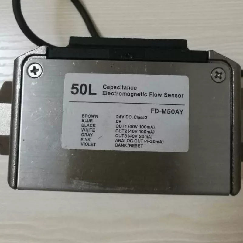 1PC Used KEYENCE Flowmeter Sensor Liquid FD-M50AY 50L (by EMS or ) #W6318 WX
