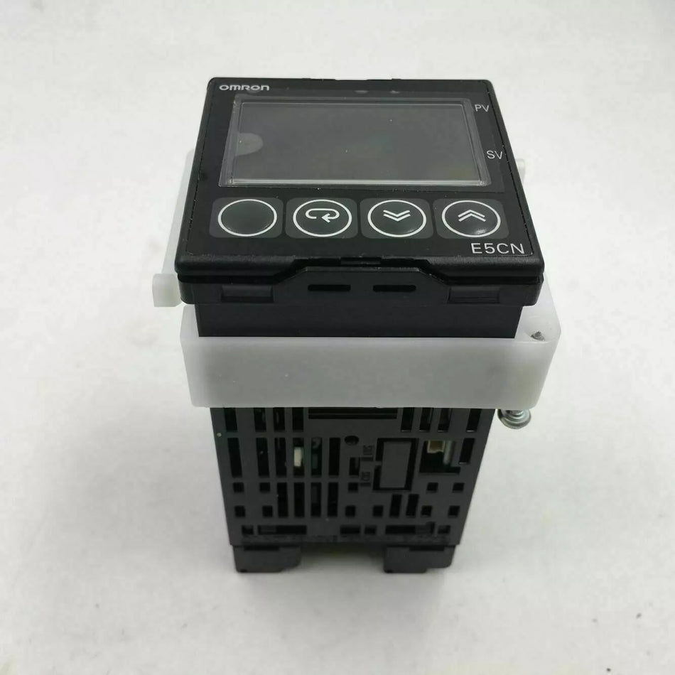 Omron E5CN-Q2T Temperature Controller 100-240V - New in Box