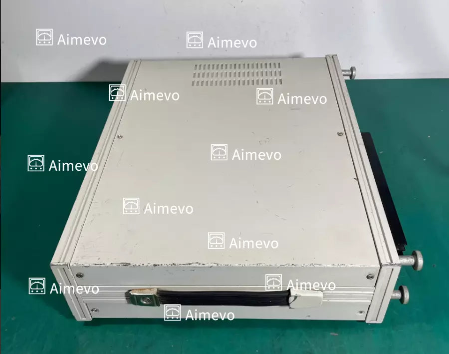Kenwood SG-5110 FM Stereo / FM-AM Signal Generator, 100KHz-110MHz