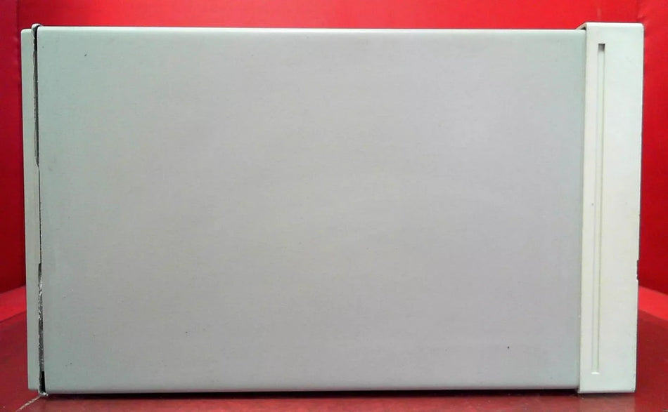Agilent/Keysight E3631A AT429766362 80W Triple Output Power Supply, 6V, 5A