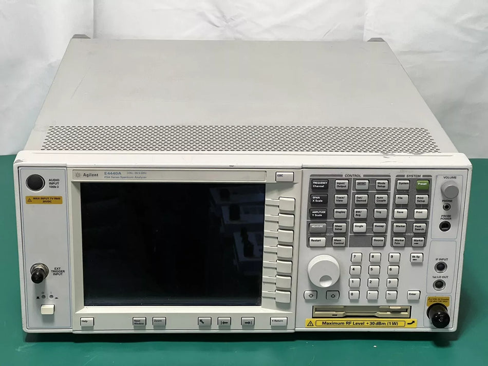 Keysight/Agilent E4440A PSA Spectrum Analyzer, 3 Hz to 26.5 GHz