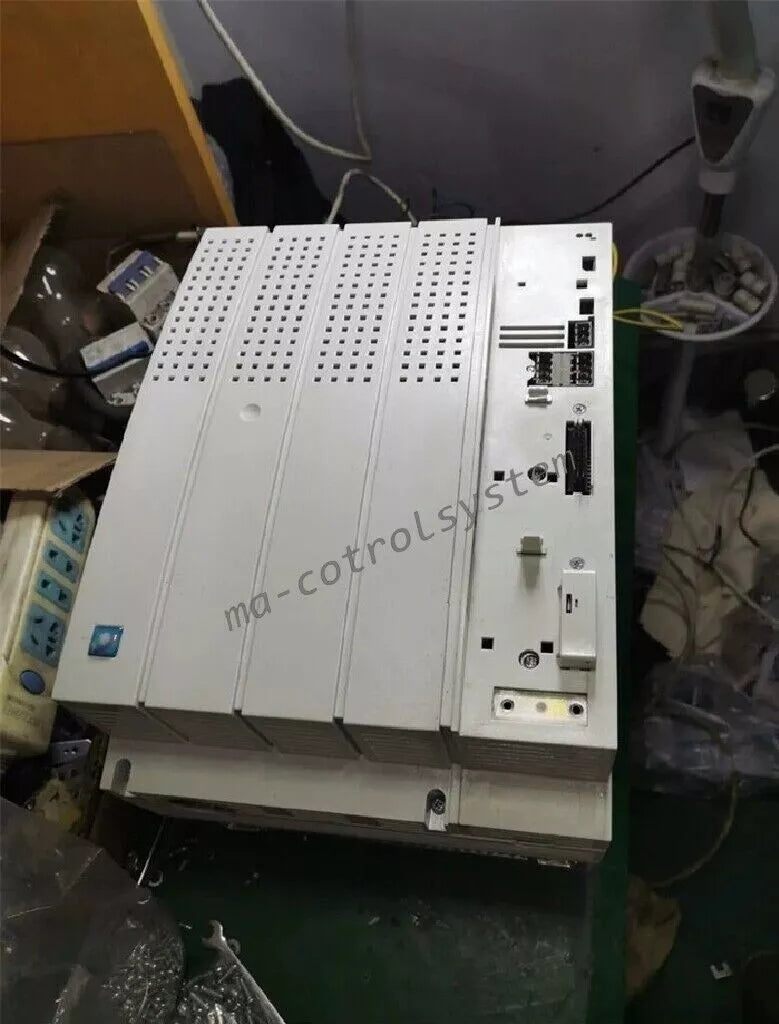 Lenze E82EV223K4B201 Frequency Inverter 1PC