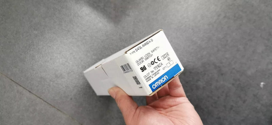 OMRON D4SL-N4NDA-D4 Safety Door Switch - 1PC New