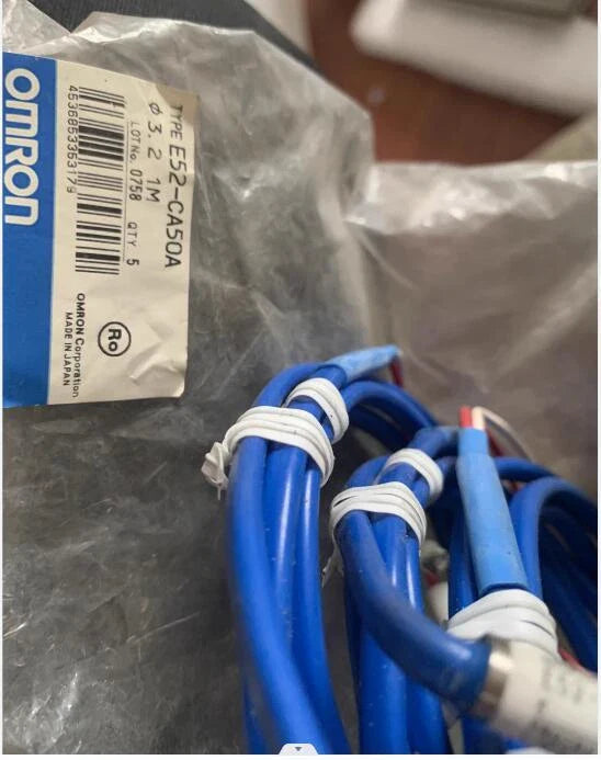 E52-CA50A Temperature Sensor 3.2 for Accurate Temperature Measurement