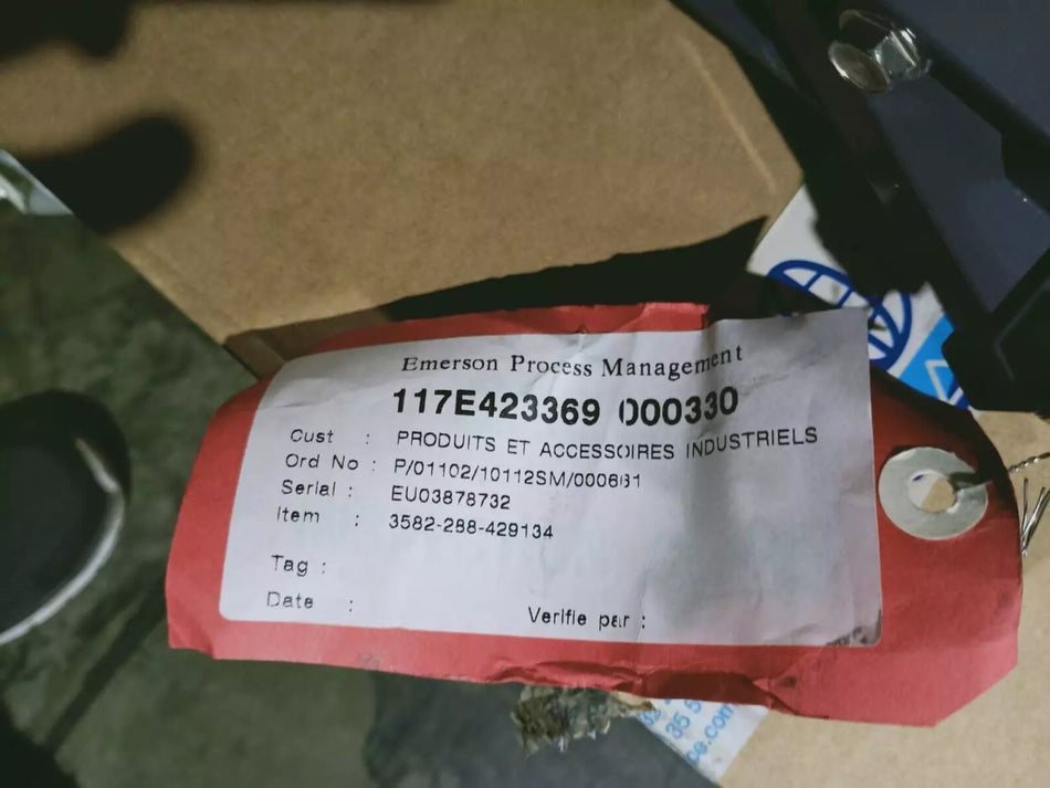 Fisher 582i Electo Pneumatic Valve Positioner 3582-288-429134 *NEW*