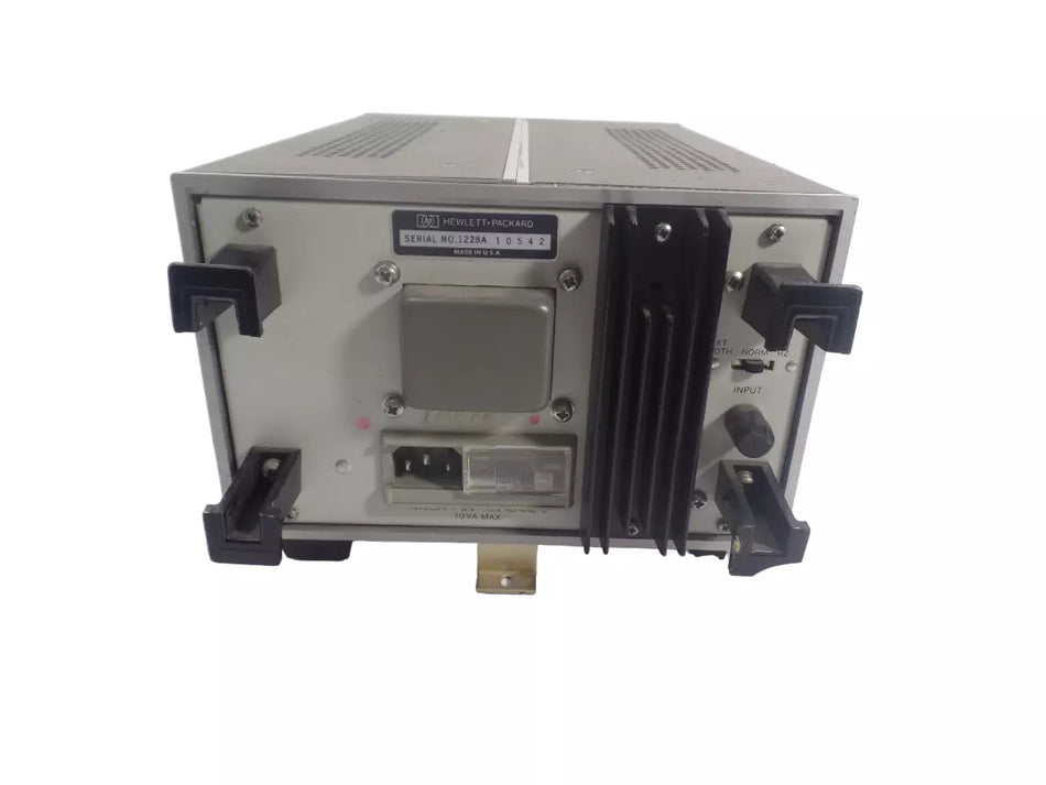 HEWLETT-PACKARD 8012A Pulse Generator - High-Quality Signal Generator