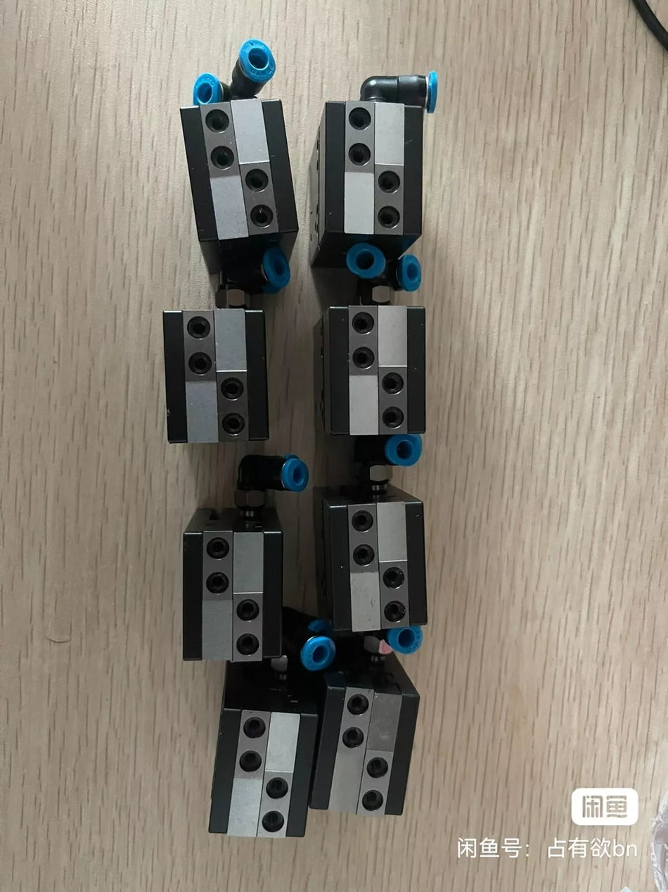 1 PC USED GOOD MGP806N Grippers #B7151 CL