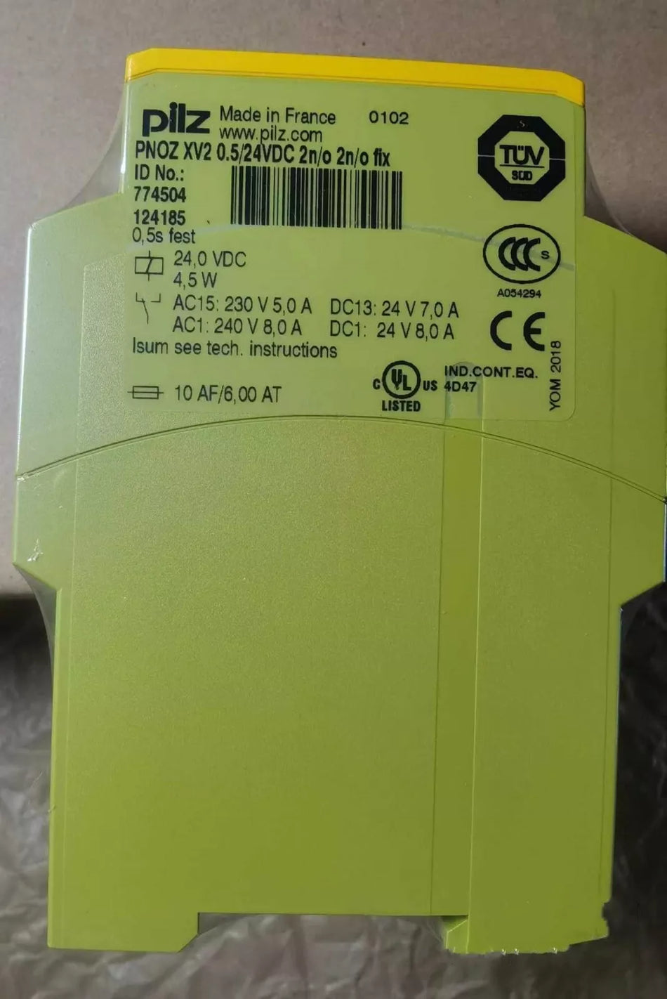 1PC NEW PILZ PNOZ XV2 774504 0.5S safety relay #N3869 YF