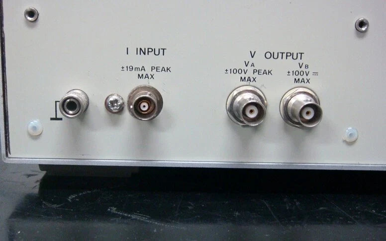 HP 4140B Parameter/DC Voltage Source