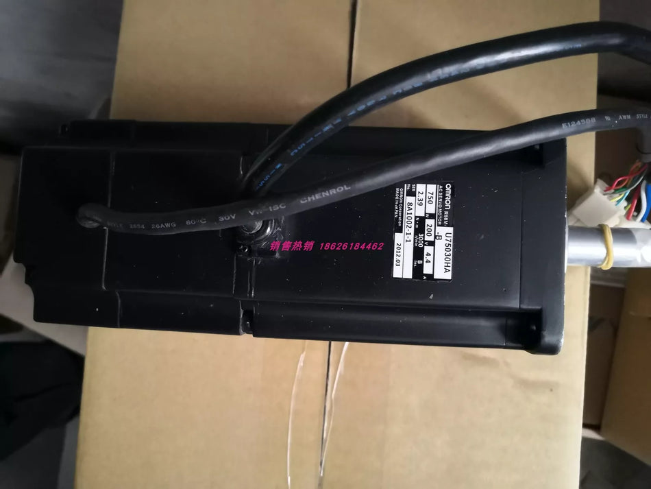 Omron R88M-U75030HA-B Servo Motor, New in Box, Expedited Shipping